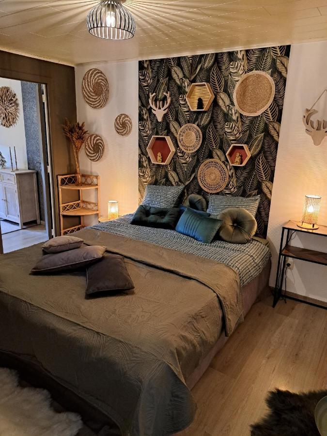 Aux Champs Des Cloches Apartment Houffalize Ngoại thất bức ảnh